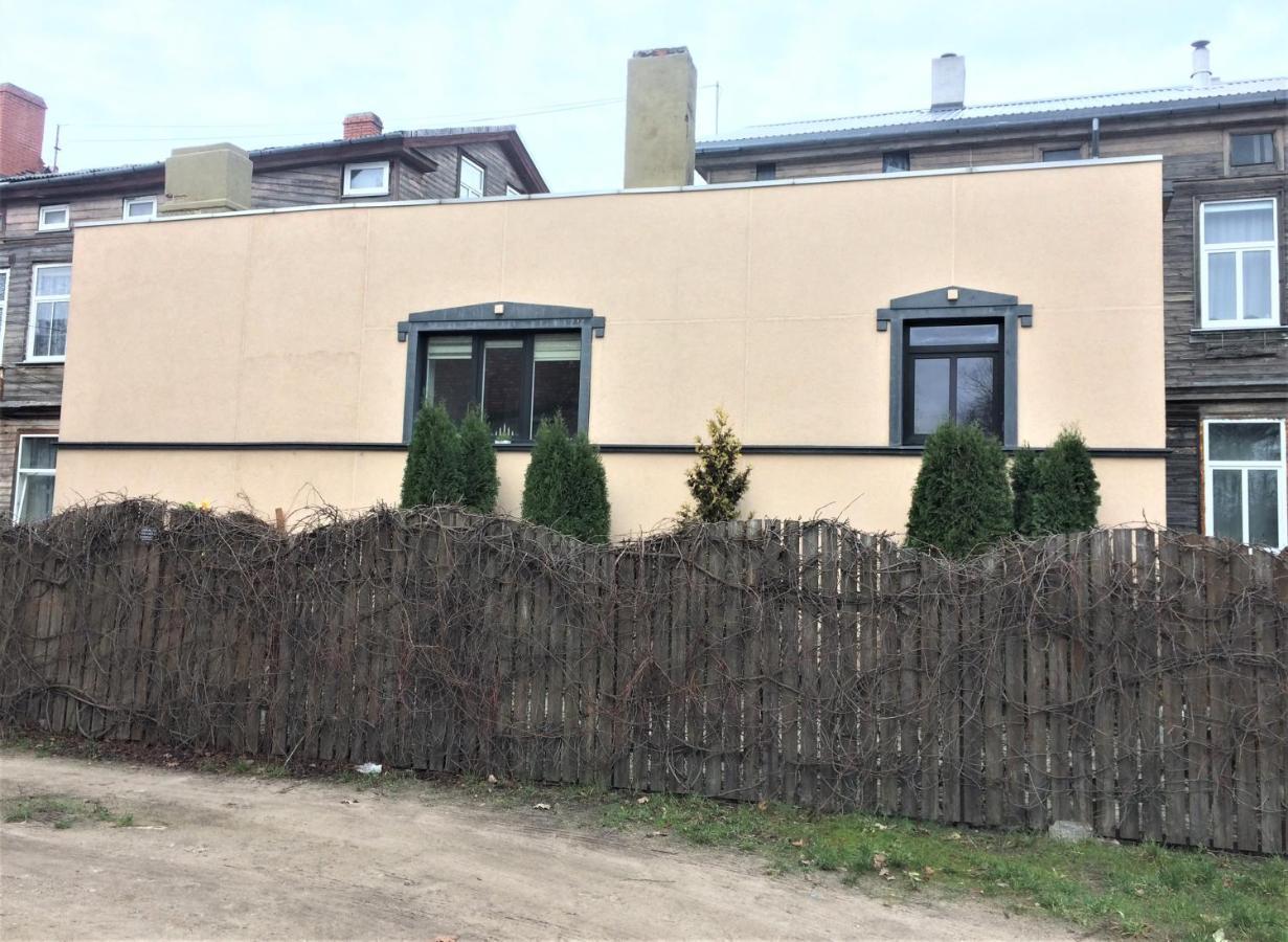 Ludvika Elegance Apartment Liepāja Esterno foto