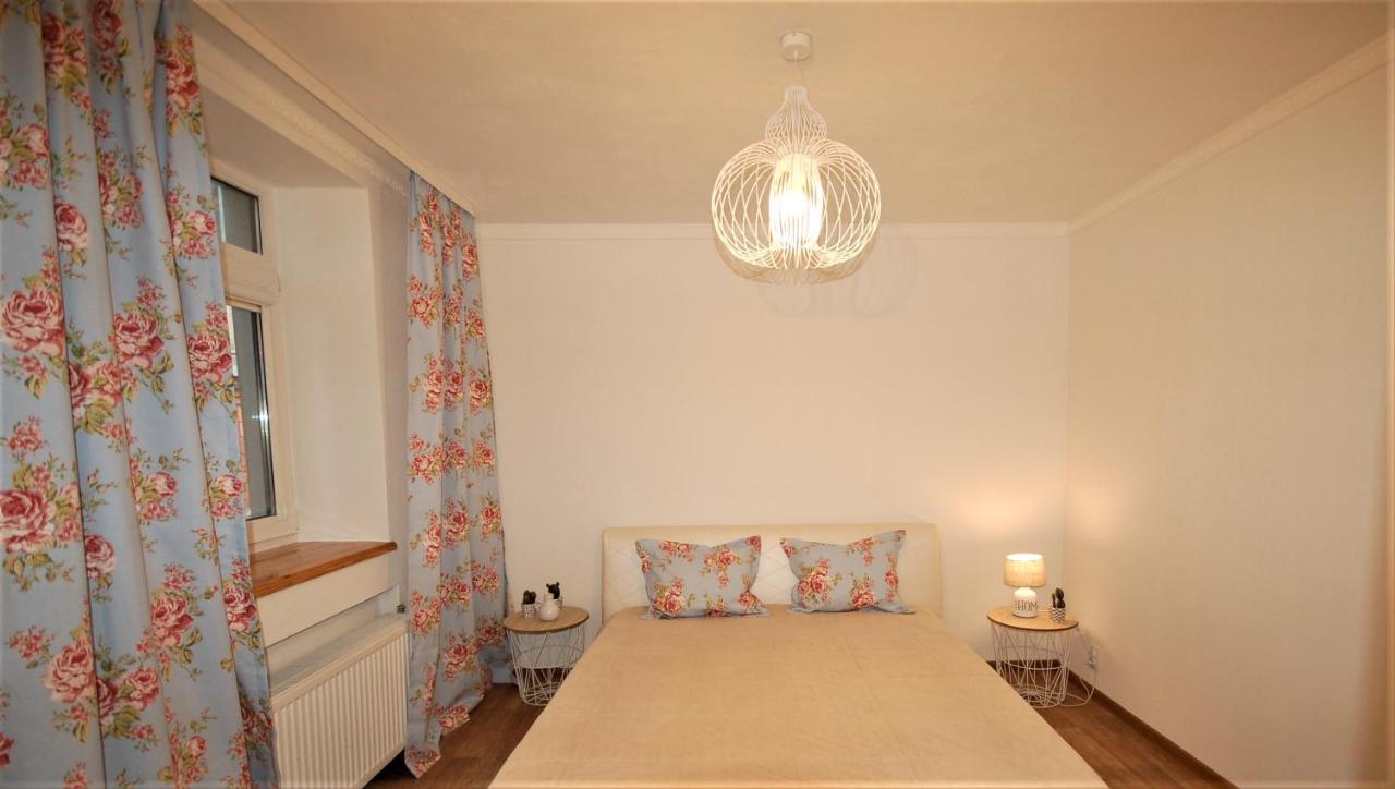 Ludvika Elegance Apartment Liepāja Esterno foto